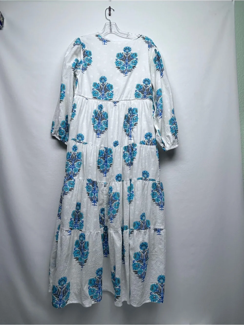 White Maxi Dress with Blue Floral Print -Debbie Katz medium - Picture 4 of 11
